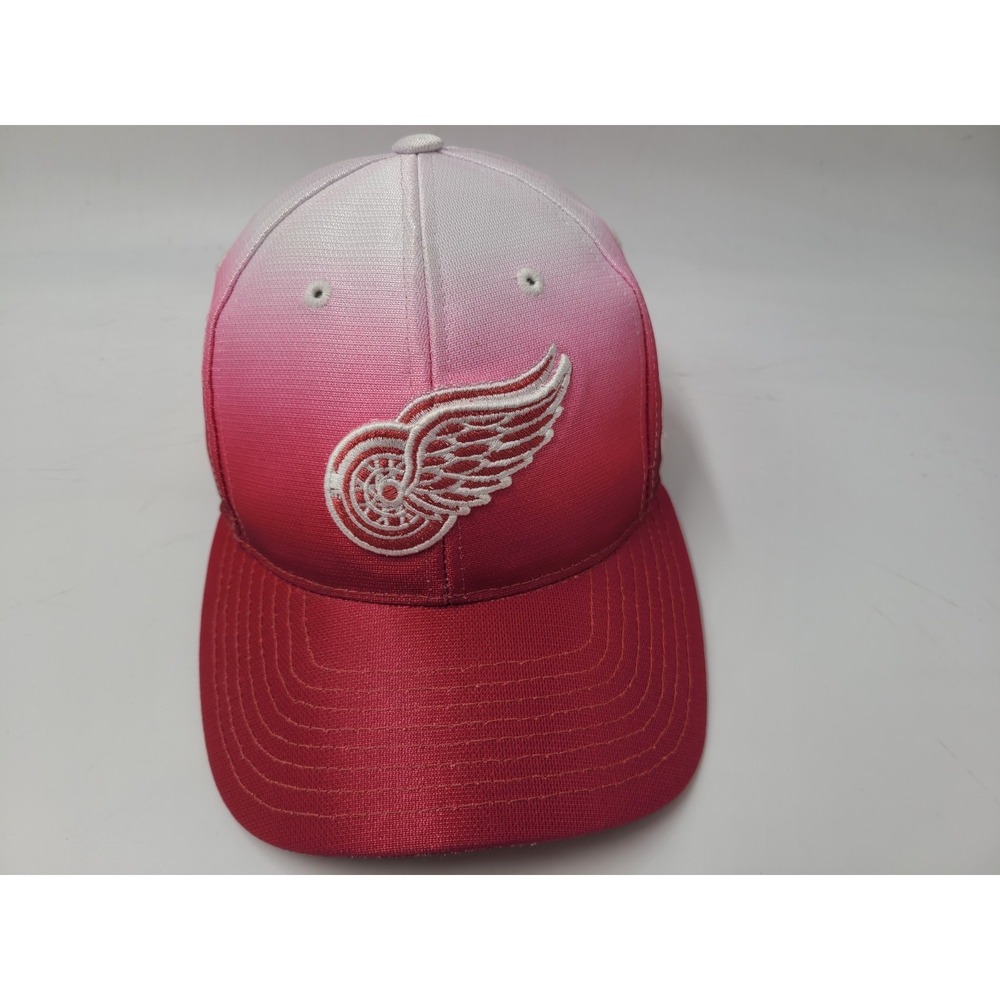 Vintage‎ Detroit Red Wings Puma Gradient Adjustable (Fits Small) Hat Cap NHL Red